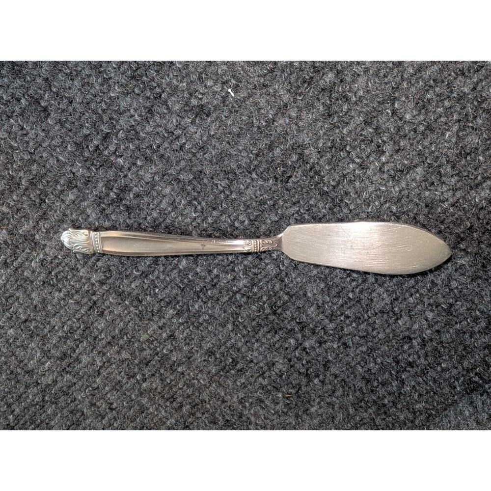 Vintage Holmes & Edwards Danish Princess Pattern Inlaid IS Butter Knife